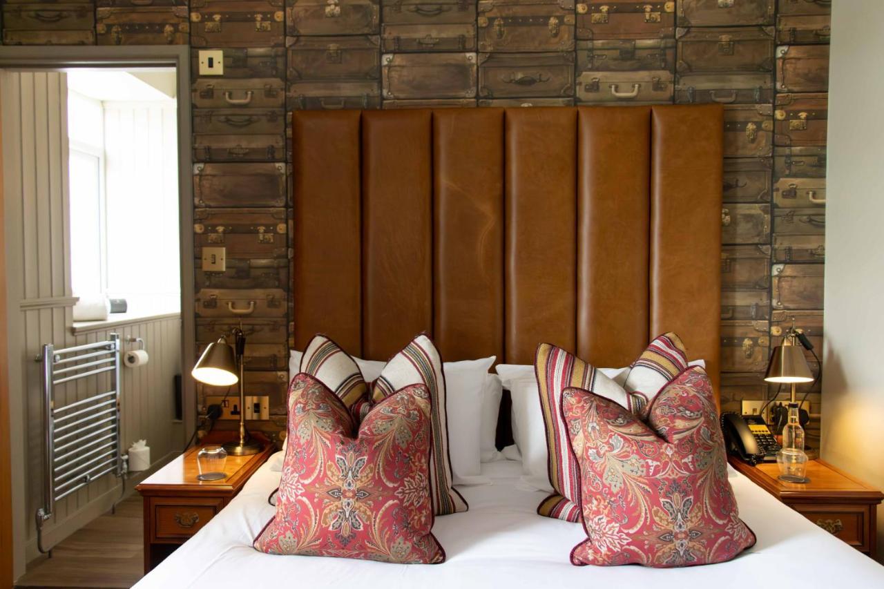 Penventon Park Hotel เรดรูธ ภายนอก รูปภาพ